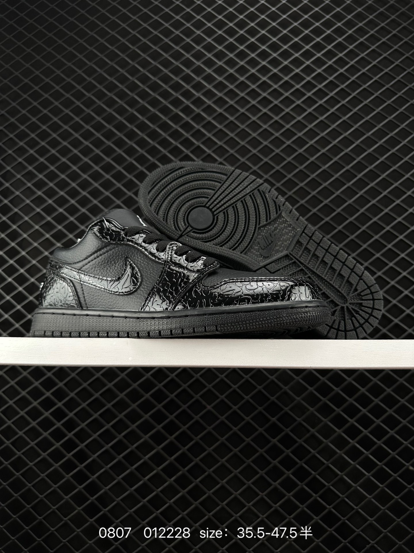 Nike Wmns Air Jordan 1 LOW